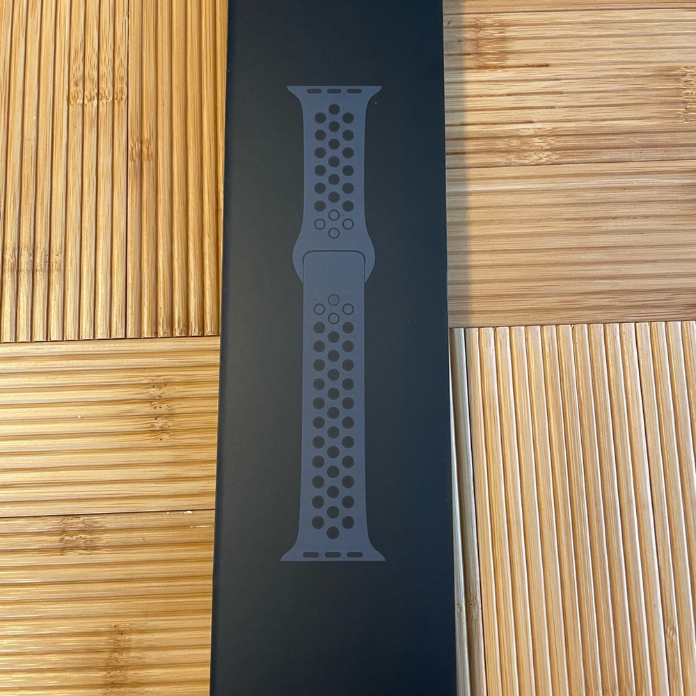 Genuine Apple Brand Watch Band NEW Anthracite Black Nike Sports Band 40mm